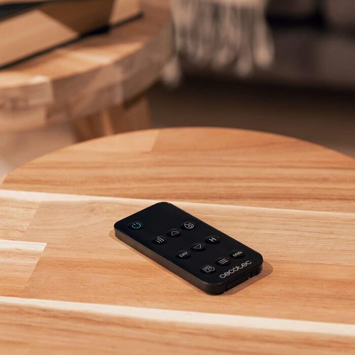 Декоративний електричний камін Cecotec ReadyWarm 2690 Flames Connected, 2000 Вт, Wi-Fi, білий, керування пультом, для 25 м², загартоване скло, 26 дюймів
