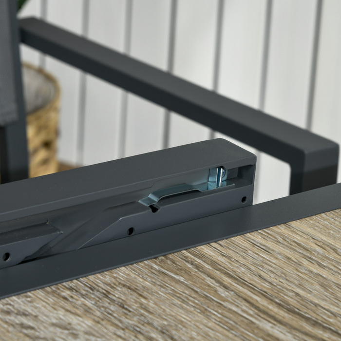 Розкладний садовий стіл з алюмінієвим каркасом та імітацією текстури дерева, розміром 160 x 80 x 75 см. Легкий у догляді.