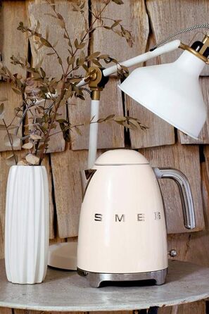 Електричний чайник Smeg KLF03CREU 1.7L, кремовий колір, з нержавіючої сталі, антинакипний фільтр, автоматичне відключення, 2400W