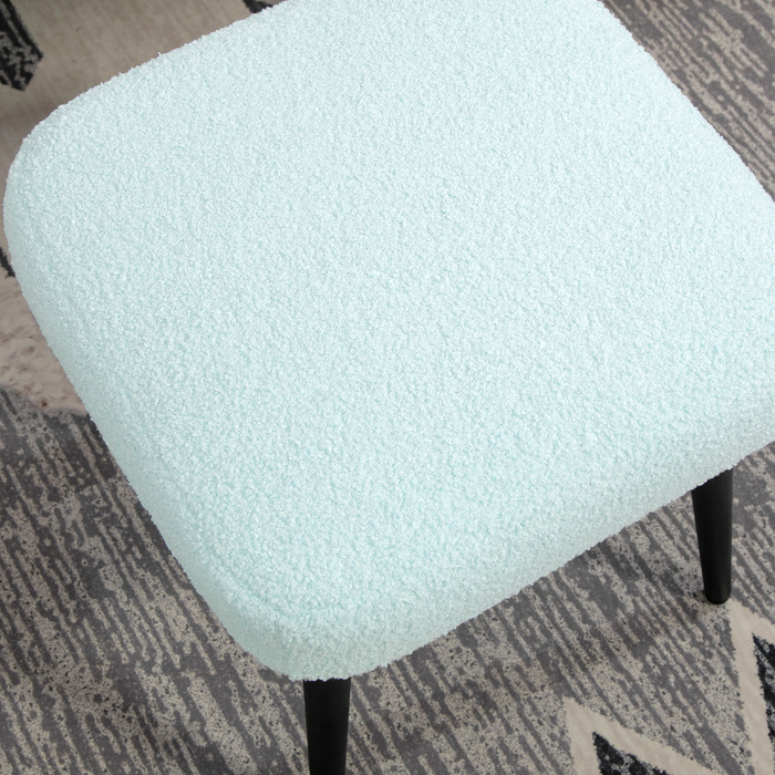 HOMCOM Footstool Квадратний табурет з кашеміровим виглядом, підставка для ніг зі сталевими ніжками, світло-блакитний для вітальні та спальні