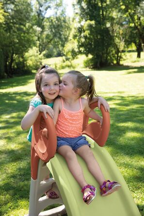 Дитяча гірка Smoby Life KS з перероблених матеріалів, 1,5 м, з водяним підключенням – для дітей від 2 років