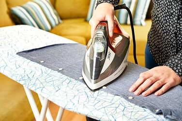 Праска з пароутворенням Solac CVG9511 - праска з керамічним покриттям, 2800 Вт, чорний, помаранчевий, білий