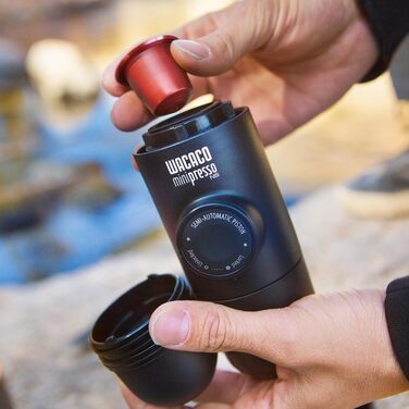 WACACO Minipresso NS2 - портативна кавомашина для капсул Nespresso та NS, чорна