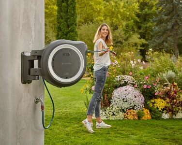 Gardena PowerRoll XXL Solo: Автоматичний шланг на котушці з акумулятором, 40м, білий, UV-стійкий, для саду
