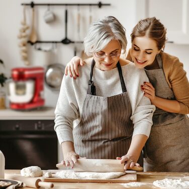 Кухонна машина Klarstein Bella: планетарний міксер з нержавіючої сталі, 1200 Вт, 6 швидкостей, 3 насадки (червоний)