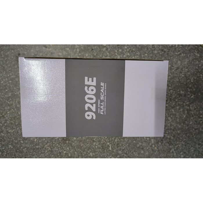 Радіокерований позашляховик DEERC 9206E 1:10 4WD, 48 км/год, 2 акумулятори, для дітей та дорослих