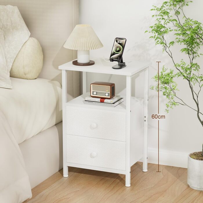 Нічний столик AMHANCIBLE з підзарядкою, приліжкові столики з висувними ящиками з тканини, журнальний столик з відкритою полицею, з 2 USB-портами та 2 розетками, для спальні та вітальні, HETS020GY-1 (Білий)