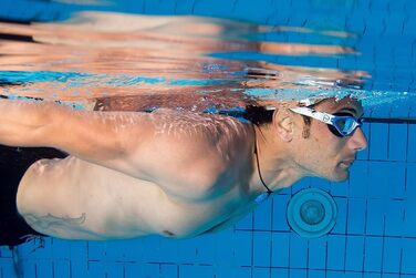 Окуляри для плавання для дорослих преміум-класу із захистом від запотівання та 100 захисту від ультрафіолету Чорно-білі червоні прозорі лінзи