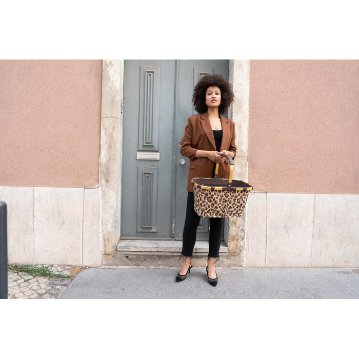 Сумка-шопер Reisenthel Carry Bag Frame Leo Macchiato – містка та стильна з внутрішньою кишенею