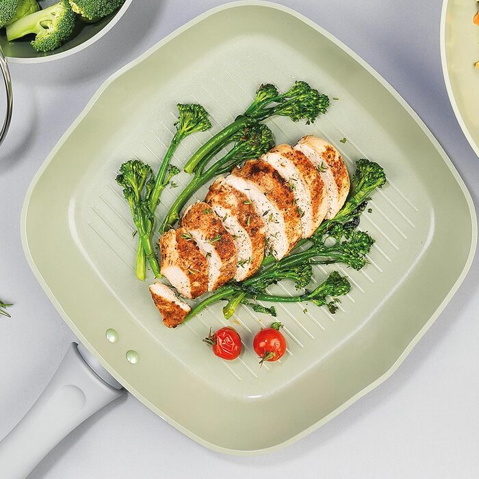 Сковорода-гриль SALTER Earth Grill 28 см з виливом, квадратна, для стейків, сумісна з індукцією, без PFAS/PFOA, алюміній з титановою основою, керамічне покриття, легко миється, з бакелітовою ручкою, зелена