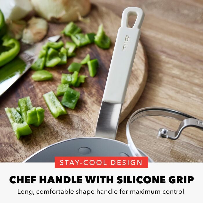 Набір сковорідок GreenPan x Bobby Flay: 20.3 см та 25.4 см, з антипригарним покриттям, без PFAS, з алмазної кераміки, для індукційних плит, з силіконовою ручкою, легко миються, сумісні з посудомийною машиною. Також входить каструля 1.67 л з кришкою, кремо