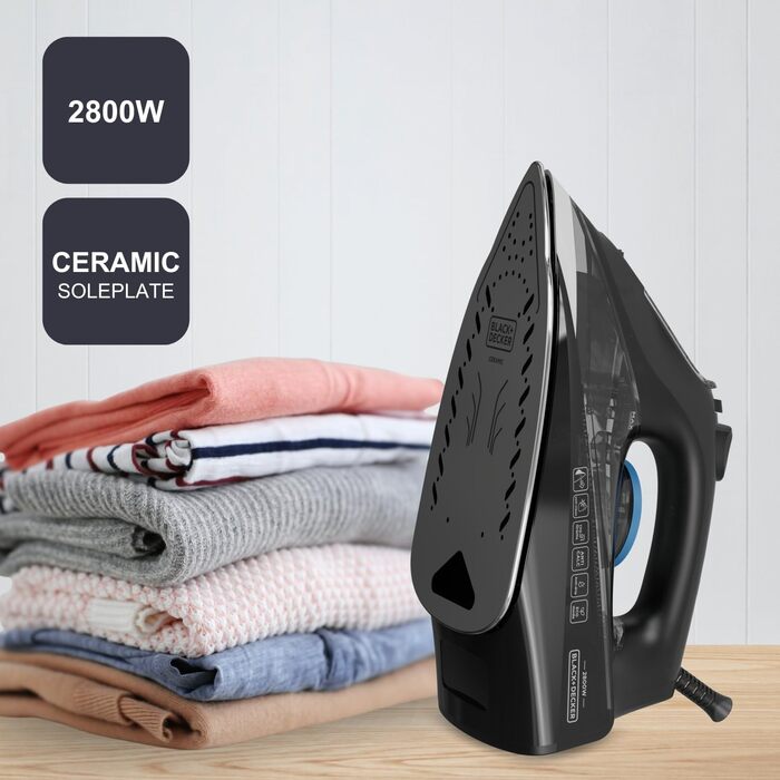 Праска Black+Decker BXIR2606E: 2600W, керамічна підошва, вертикальне прасування, антикальк, 170 г/хв