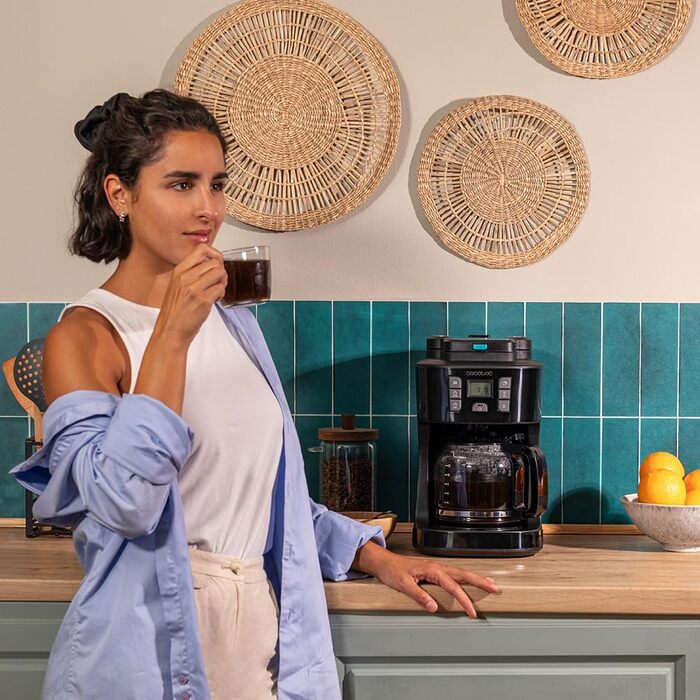 Кавомашина Cecotec Coffee 56 Heat: програмована, з LCD, 1,3л, 12 чашок, нержавіюча сталь