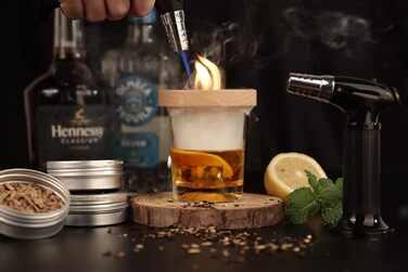 Набір для копчення коктейлів з ліхтариком: кулінарна факелка для коктейлів, віскі, напоїв, копчення та кемпінгу. 4 смаки дерев'яної стружки.