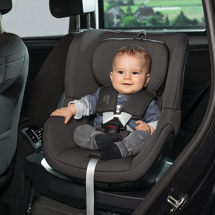 Автокрісло BRITAX RMER DUALFIX PLUS, включаючи вкладиш для новонароджених та ISOFIX, для дітей від 40 до 105 см (i-Size), народження - 4 роки, Midnight Grey