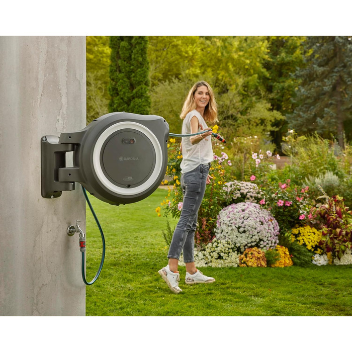 Gardena PowerRoll XXL Solo: Автоматичний шланг на котушці з акумулятором, 40м, білий, UV-стійкий, для саду