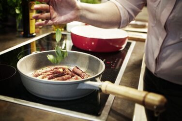 Сковорода Berndes Bonanza 24 см з антипригарним покриттям, індукційна, з високим бортиком, алюмінієвий лиття, чорна