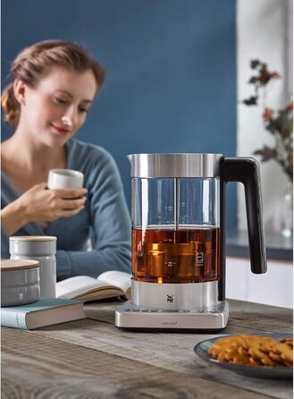 Електричний чайник WMF Lono Silk 1.6 л з нержавіючої сталі, з фільтром від накипу, бездротовий, з поворотним підставою, антифнгер, відкривання однією рукою, зовнішній індикатор рівня води (1.4л - 1.7л)