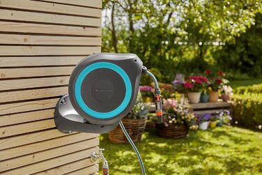 Шланг садовий Gardena RollUp M (бірюзовий) 20м: гнучкий, з поворотним барабаном, з кріпленням для стіни, з розпилювачем та 20м шлангу