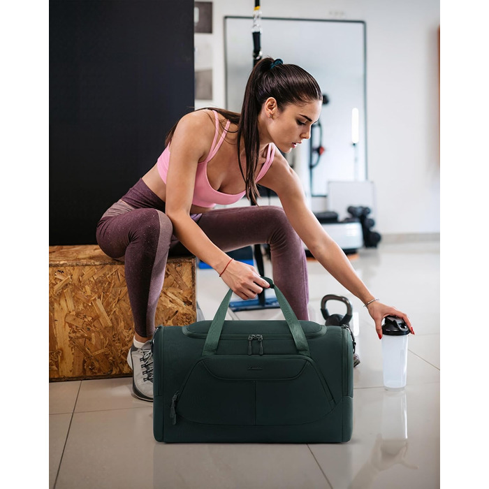 Спортивна сумка LOVEVOOK для жінок 30L з відділенням для взуття та мокрих речей, невелика сумка для залу, плавання, сауни, ручної поклажі для спорту, фітнесу, тренувань та подорожей, водонепроникна дорожня сумка-мішок (зелений, 45x24x28cm(30L))