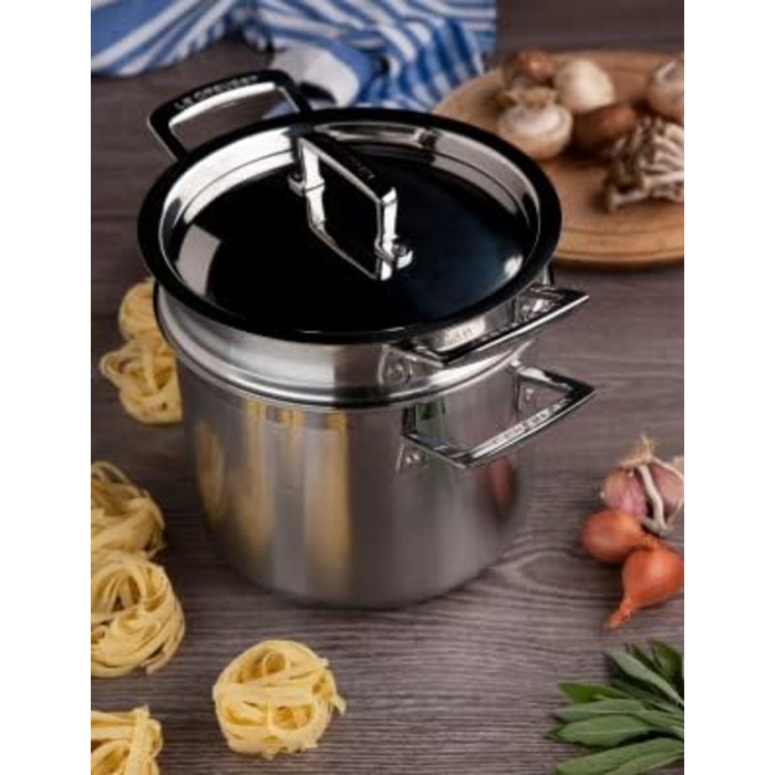 Каструля Le Creuset з нержавіючої сталі з кришкою та ситом, Ø 20 см, для всіх типів плит (включно з індукцією), срібна