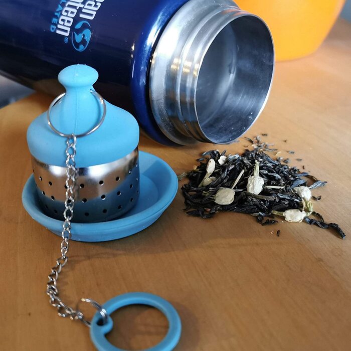 Фільтр для чаю Kerafactum, фільтр для заварювання чаю, фільтр для чаю підвищеної тонкості, виготовлений з термосів з невеликою ланцюжком і байонетним горлечком, підходить для пляшок для пиття (синє срібло, нержавіюча сталь)