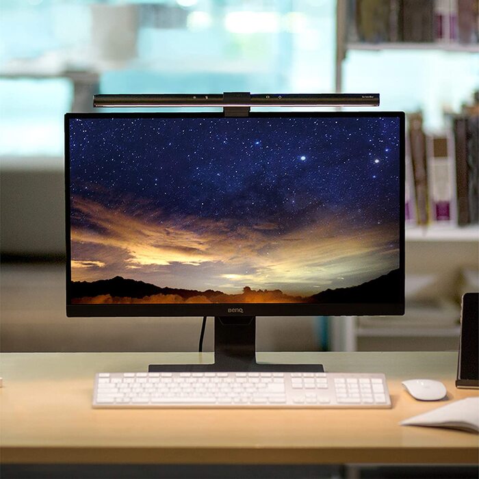 BenQ ScreenBar - LED лампа для монітора з регулюванням кольору та автоматичним затемненням, захист очей, USB зарядка, офісна лампа