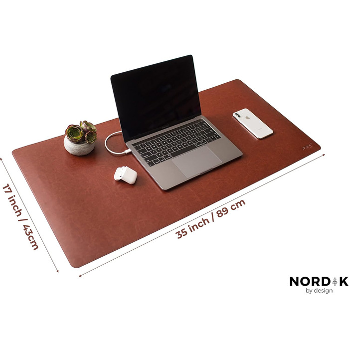 Шкіряний килимок для столу Nordik (Sattelbraun), великий органайзер для кабелів та преміум підкладка під мишу з екошкіри та фетру, 89,9 x 43,2 см, колір коньячний