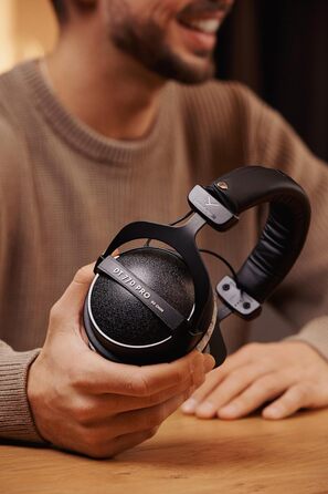 Накладні навушники beyerdynamic DT 770 PRO 80 Ом, закриті, дротові, для запису та моніторингу