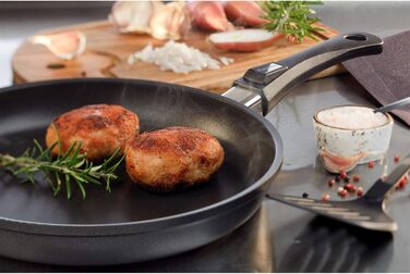 Сковорода Berndes Vario Click з знімним ручками – індукція, всі плити, PFOA-free, антипригарне покриття, для миття в посудомийній машині, для духовки (32 см)