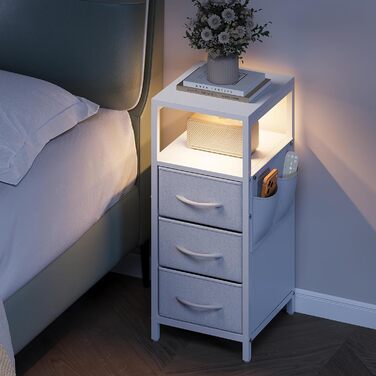 Нічний столик з підзарядкою та LED-підсвіткою, білий, 25x30x60 см, з 3 висувними ящиками, полицею та USB/Type-C портами