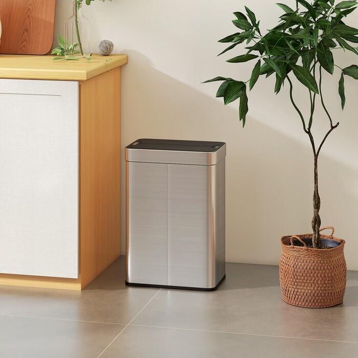 Відро для сміття HOMCOM з датчиком, об'єм 55 л, кришка-метелик, автоматичне відкривання, нержавіюча сталь, сріблястого кольору
