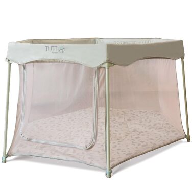 Дитячий манеж Tutti Bambini Laufstall - складаний, з сіткою 360°, швидким складанням, дверцятами на блискавці, килимком та сумкою, 135 x 135 x 75 см (листяний зелений)