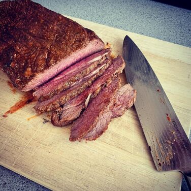 Набір кухонних ножів ECHTWERK Damast 7 предметів: кухонні ножі, ніж для хліба, ніж для філе, сантоку, універсальний ніж, ніж для очищення, ручки з пака-дерева, магнітний дерев'яний підставка