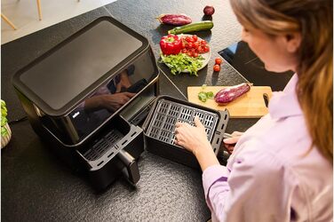 Фритюрниця повітряна Braun MultiFry 3 HF 3030, 4.3 л, 1500 Вт, цифрове керування, 8 програм, антипригарне покриття, чорний