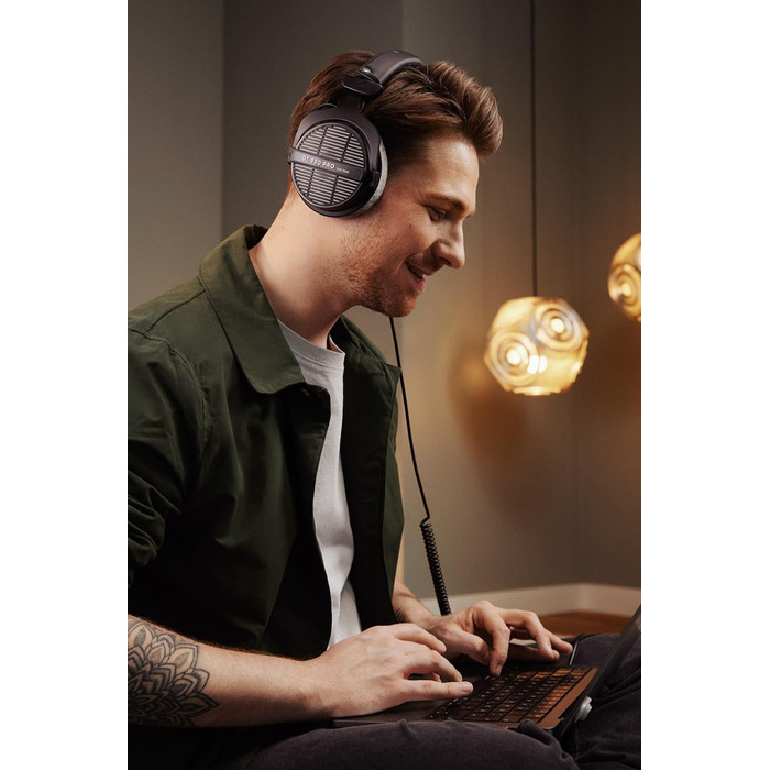 Накладні навушники beyerdynamic DT 990 PRO, 250 Ом, для мікшування/мастерингу, односторонні дротові