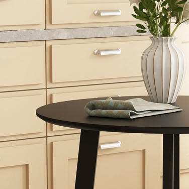 Стіл для двох осіб, біла стільниця, металеві ніжки з заглушками, діаметр 72 см, висота 75 см, чорний