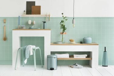 Педаль 5 л Сміттєвий контейнер Silent Mint Metallic NewIcon Brabantia