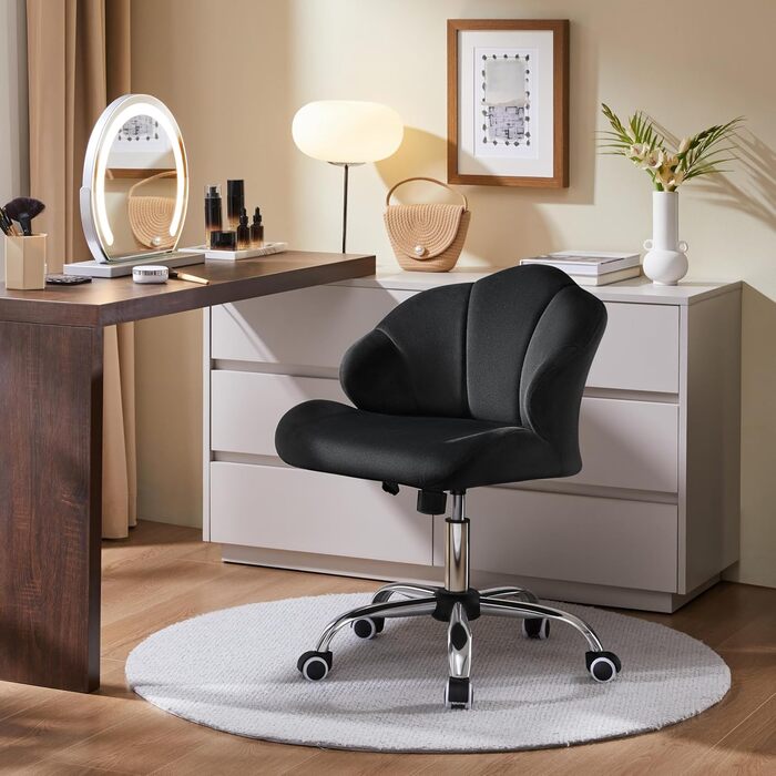 Крісло для дому та офісу Yaheetech, крісло для макіяжу, регульоване по висоті, поворотне, офісне крісло у формі мушлі з роликами, велюрове крісло, до 136 кг, білий (чорний)