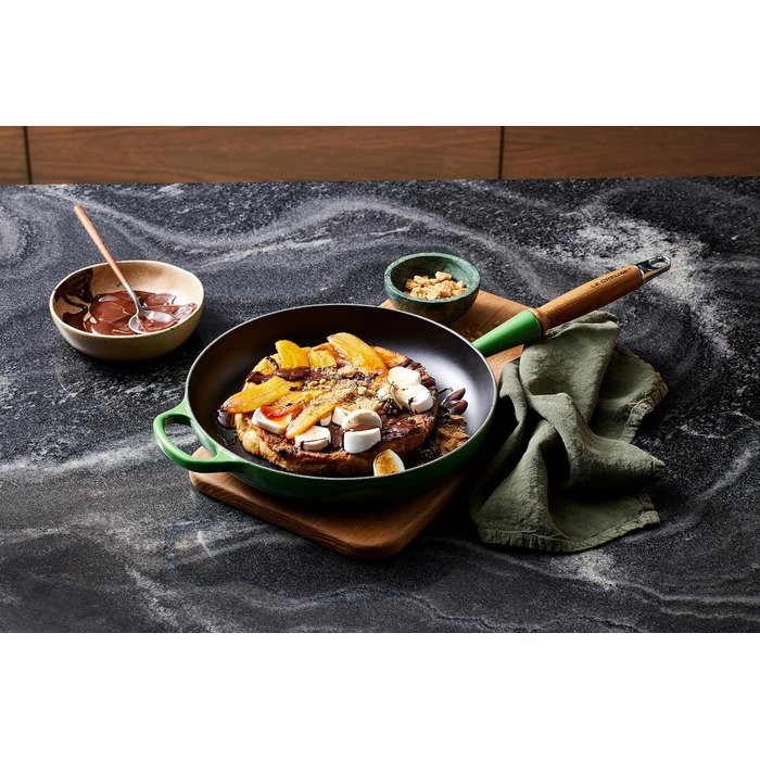 Сковорода LE CREUSET Signature з чавуну з дерев'яною ручкою, 28 см (Bamboo)