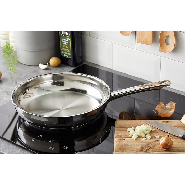 Пан з нержавіючої сталі WMF Profi 28 см, індукційна, без антипригарного покриття, Cromargan, для духовки