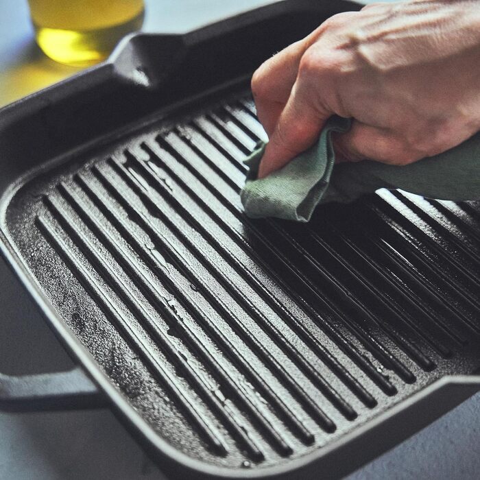 Гриль-сковорода Burnhard Gusseisen, квадратна 30 см, з попереднім прожарюванням, для стейків, сумісна з газовими грилями, духовкою, вогняною чашею та всіма типами плит (включаючи індукційну), чавунна сковорода-гриль 30 см