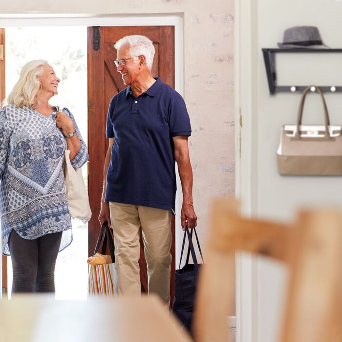 Настінна вішалка Relaxdays з полицею