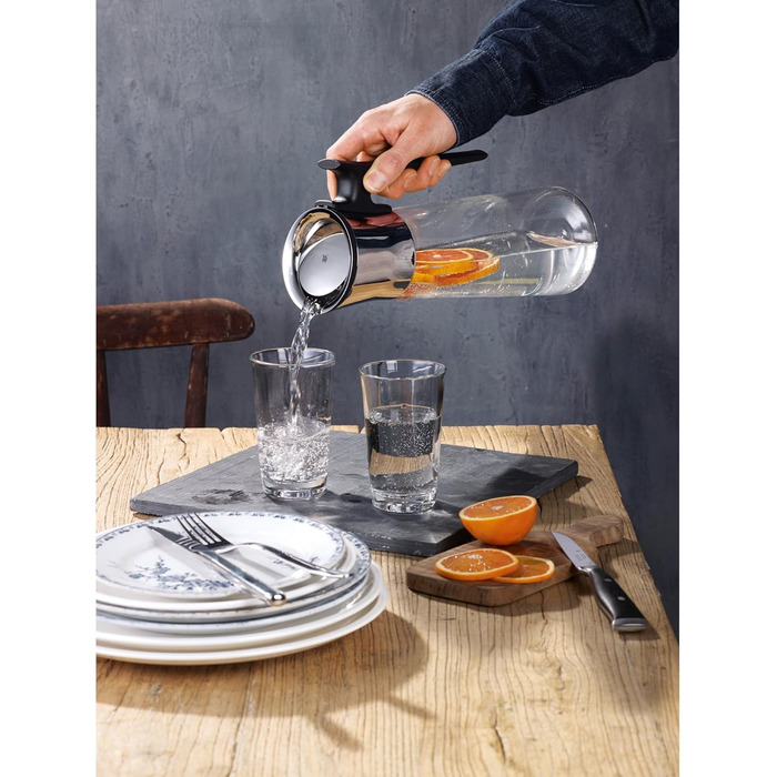 Скляна карафа WMF Basic з кришкою, 1,5 л - скляна посуда для води з нержавіючої сталі