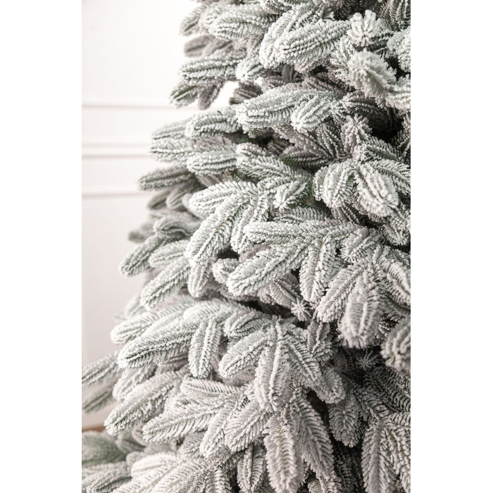 Ялинка лита 'Лапландська' ЗАСНІЖЕНА 2,50м