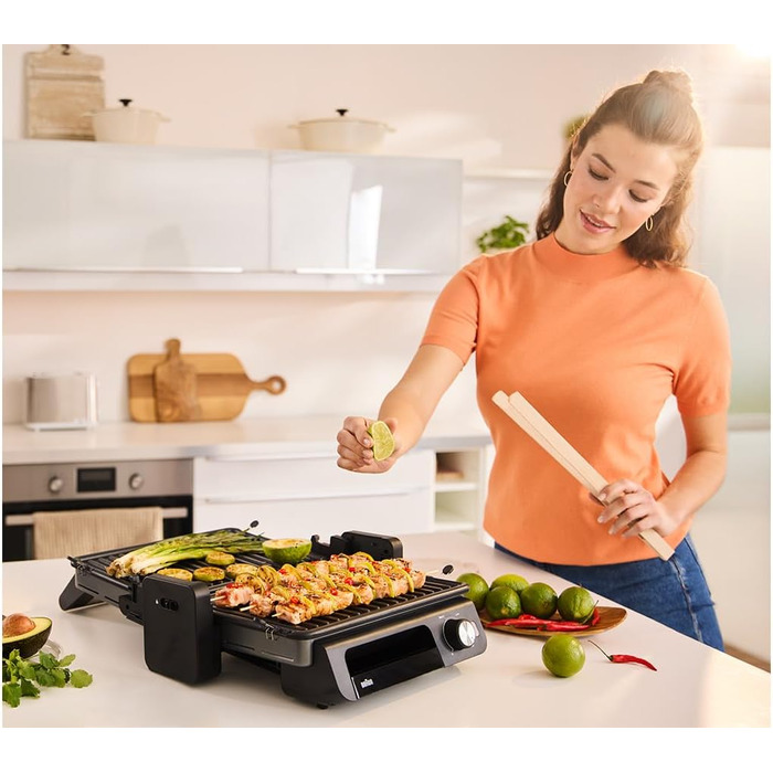Електричний гриль Braun MultiGrill 7 CG7020: 3-в-1 (контактний гриль, BBQ, духовка), 2000W, велика площа (12 бургерів), планка & гриль, для дому, срібний