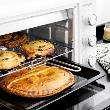 Піч Cecotec Bake & Toast 2600 White: 26л, 4 піци, 1550Вт, камінь для піци, 6 функцій, крихтосховище, підсвітка, подвійне скло | Біла