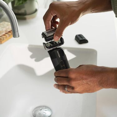 Електричний чоловічий триммер та бритва MANSCAPED® The Chairman™ PRO з SkinSafe® насадками та тримером для тіла