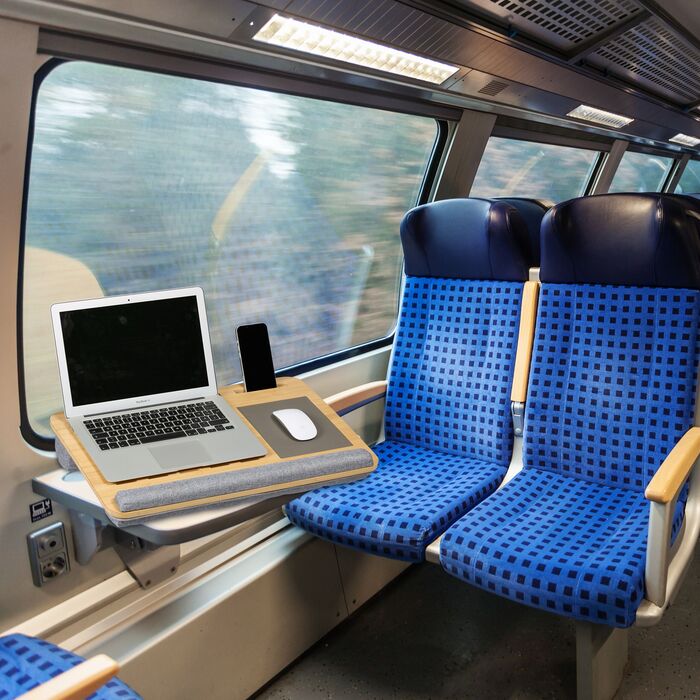 Підставка для ноутбука Relaxdays з підкладкою для зап'ястя та килимком для миші