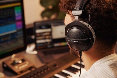 Накладні навушники beyerdynamic DT 770 PRO 80 Ом, закриті, дротові, для запису та моніторингу